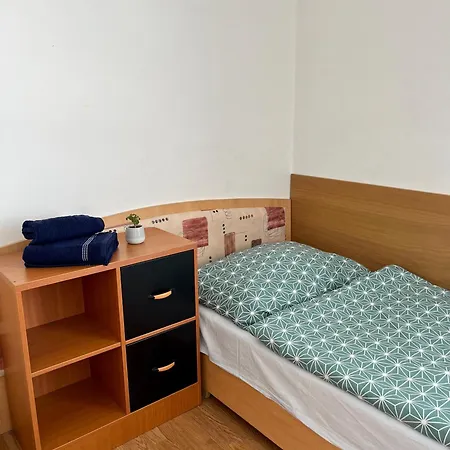 Lejlighed Sunny Near The Center Bratislava