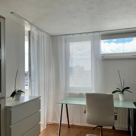 Sunny Near The Center Appartamento Bratislava